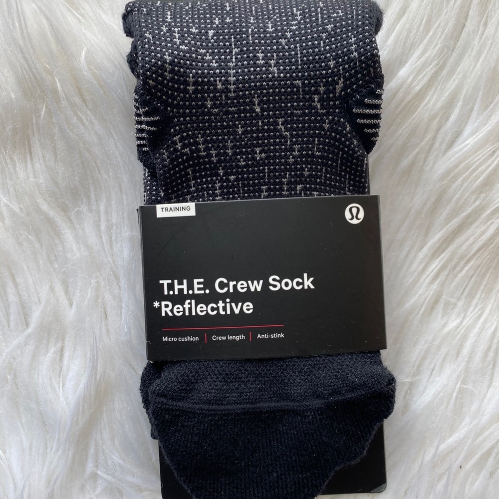🍋Lululemon Reflective Sock🍋